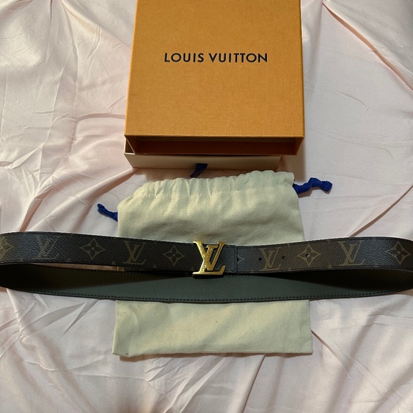 Louis Vuitton Other - Women’s Lv reversible belt